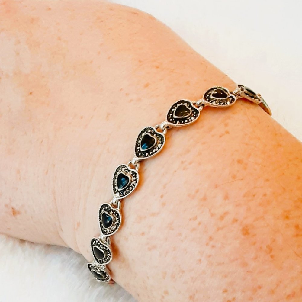 Black Heart Link Enamel Bracelet 8" Silver Tone Women's Retro Jewelry